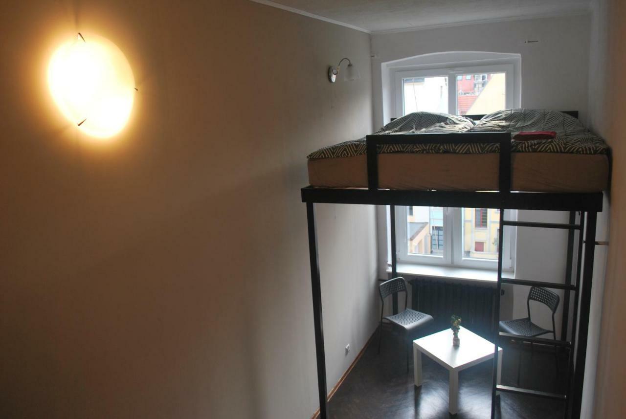Pokoje W Cichym Mieszkaniu 50M Od Rynku Apartment Wroclaw Luaran gambar