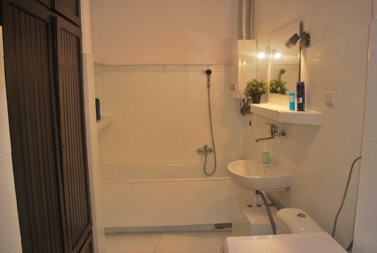 Pokoje W Cichym Mieszkaniu 50M Od Rynku Apartment Wroclaw Luaran gambar